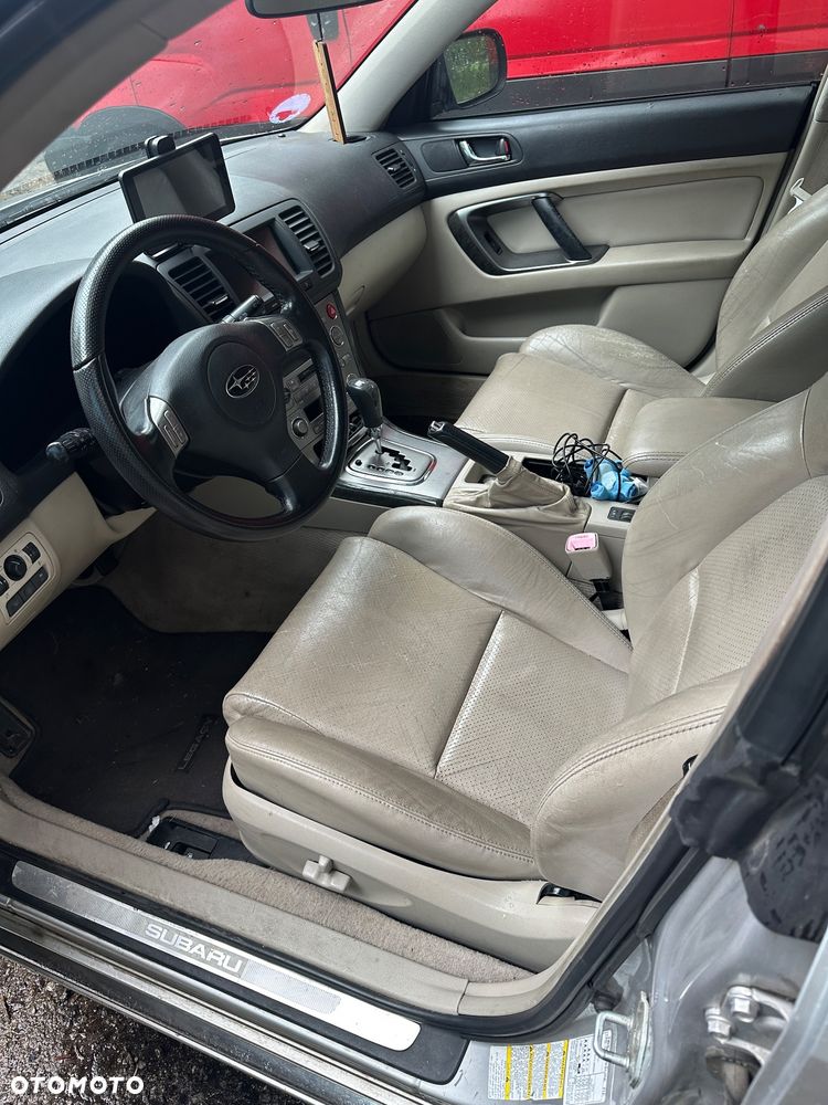 Subaru Legacy 3.0 H6 Spec B - 6