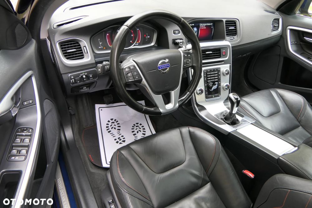 Volvo V60 D4 Ocean Race - 17