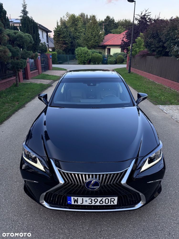 Lexus ES 300h Business Edition - 5