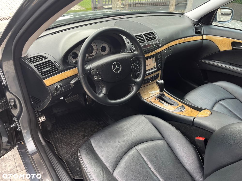 Mercedes-Benz Klasa E 350 4Matic Avantgarde Sport Edition - 7