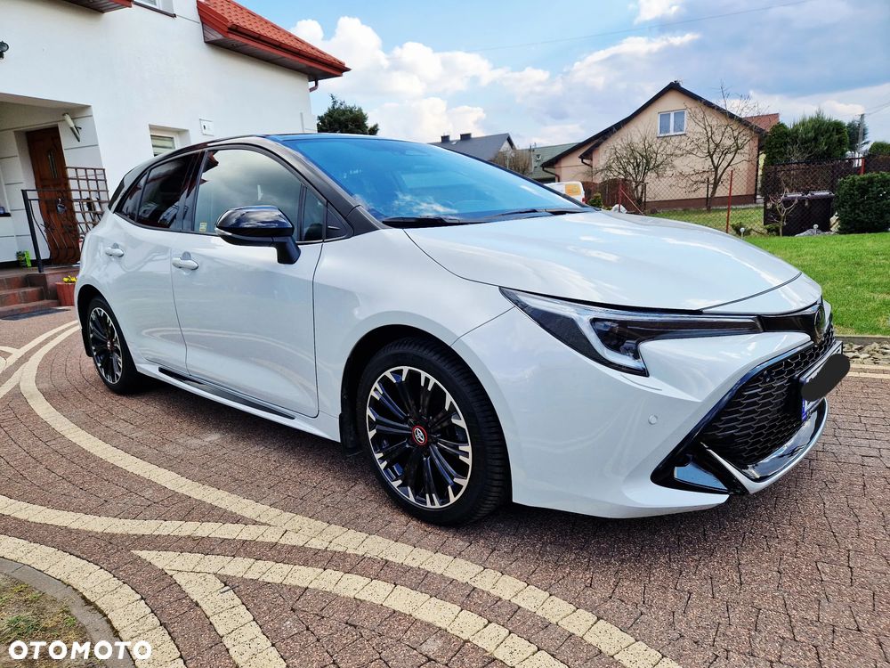 Toyota Corolla 2.0 Hybrid GR Sport Dynamic - 1