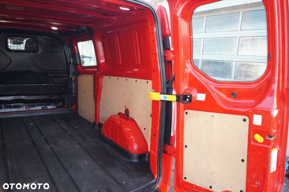 Ford Transit Custom - 28