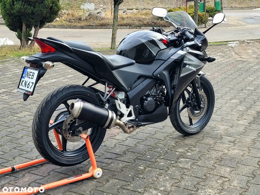 Honda CBR - 9