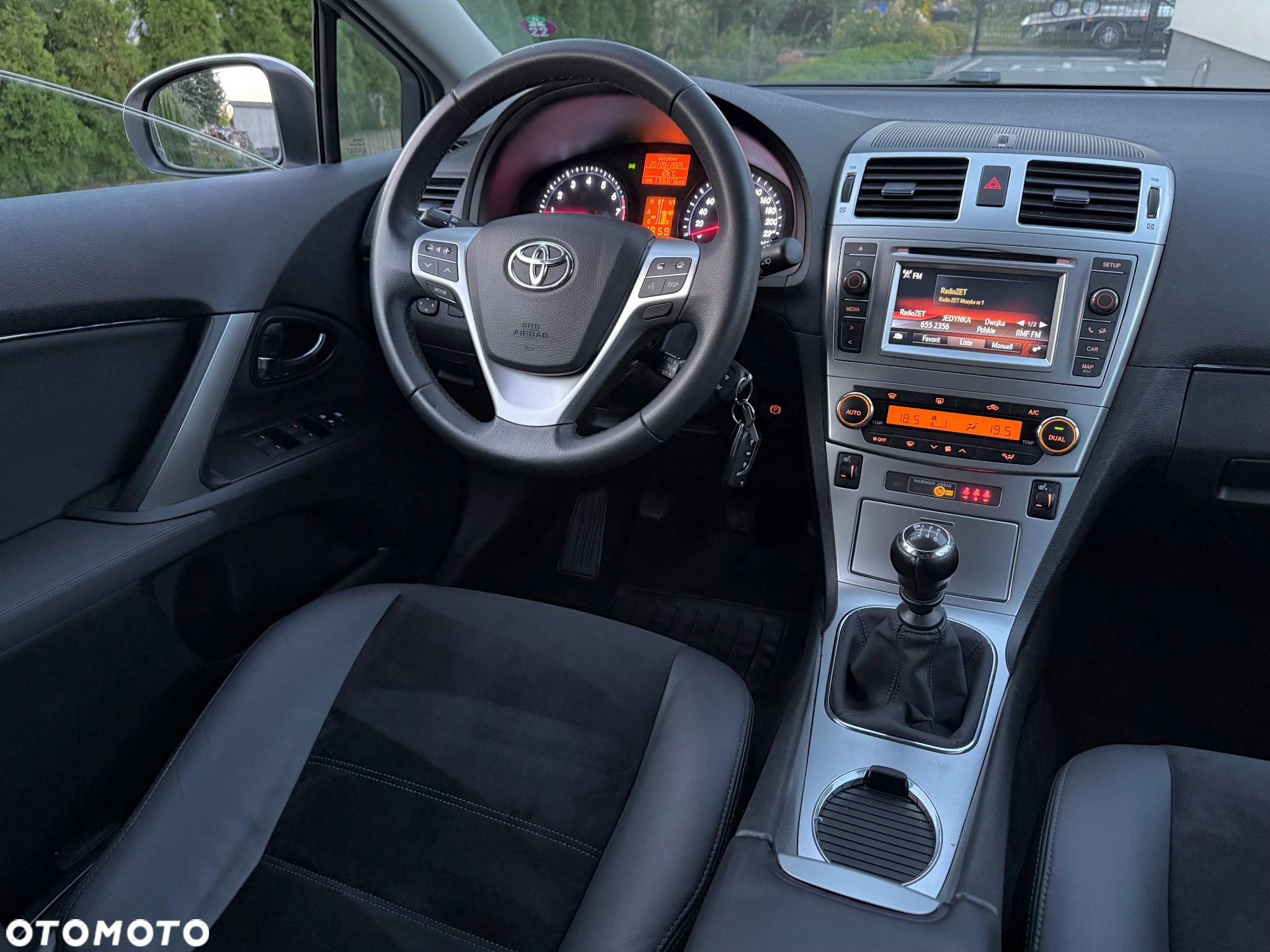 Toyota Avensis Combi 1.8 Edition - 8