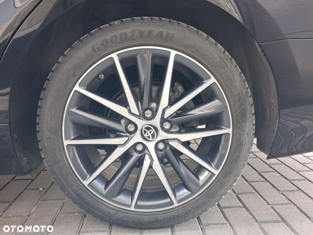 Toyota Camry 2.5 Hybrid Executive CVT - 30
