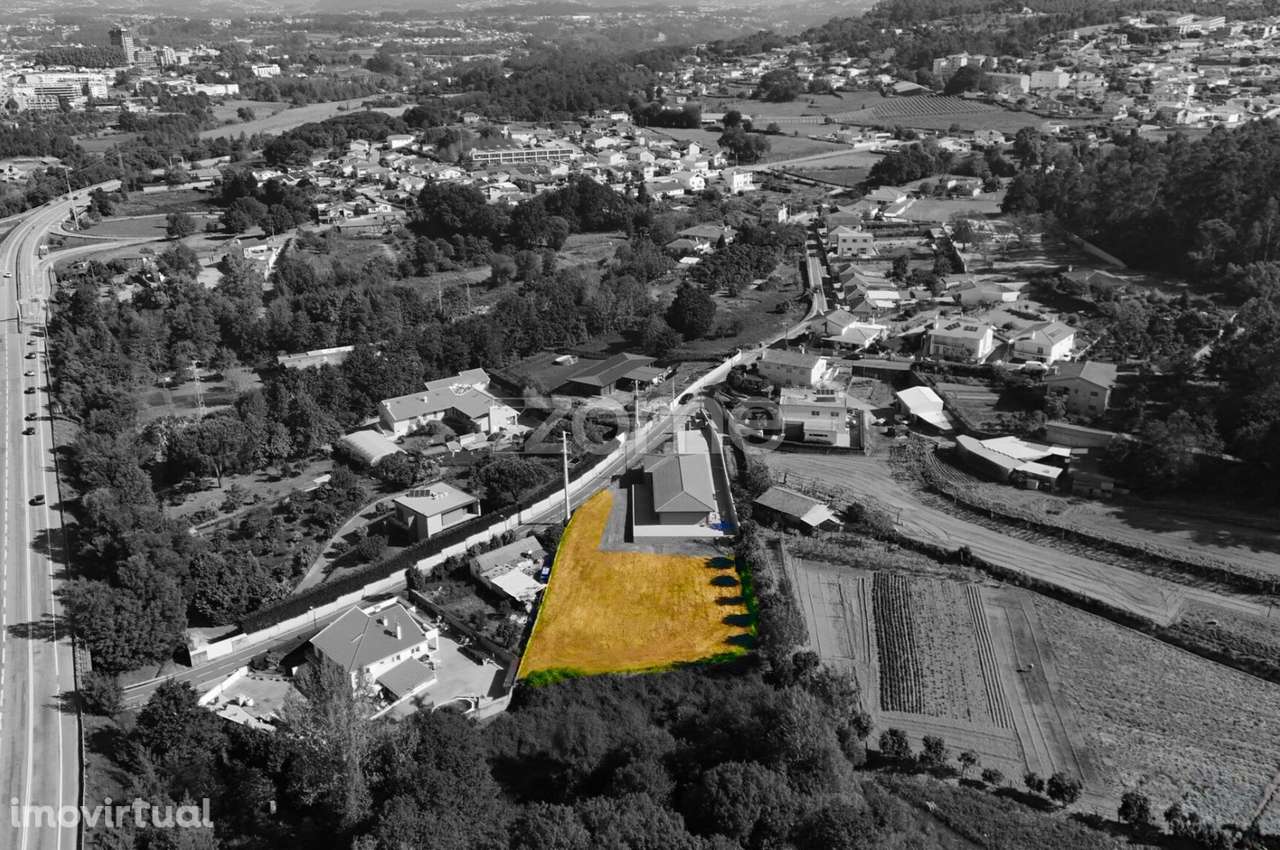 Terreno urbano Couto (S. Miguel), Santo Tirso - Grande imagem: 4/16