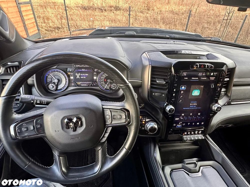 RAM 1500 5.7 Crew Cab Limited - 16