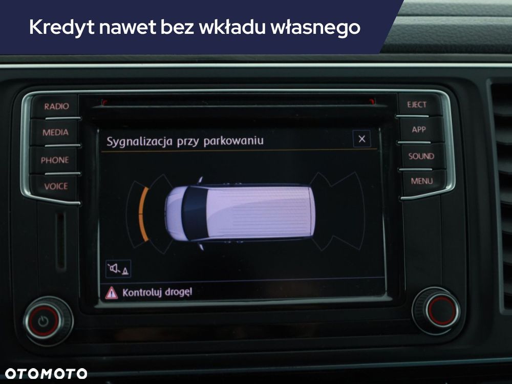 Volkswagen Caravelle - 11