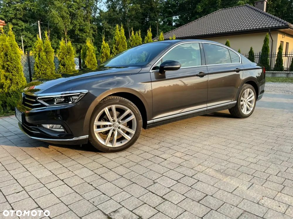 Volkswagen Passat 2.0 TSI Elegance DSG - 2