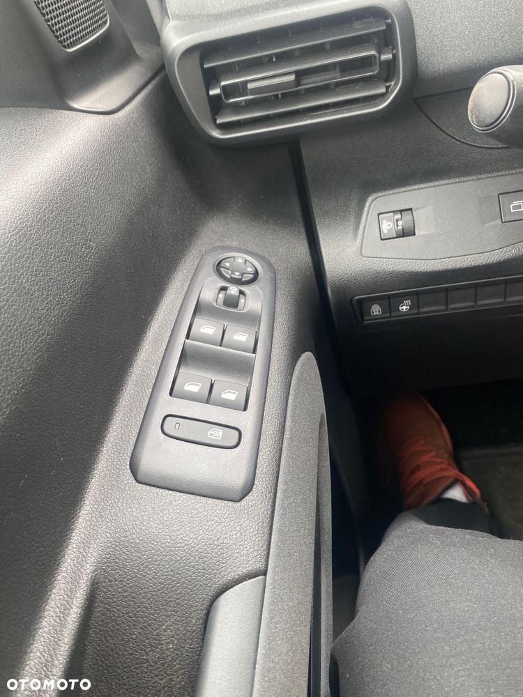 Peugeot Rifter 130 L1 EAT8 GT - 12