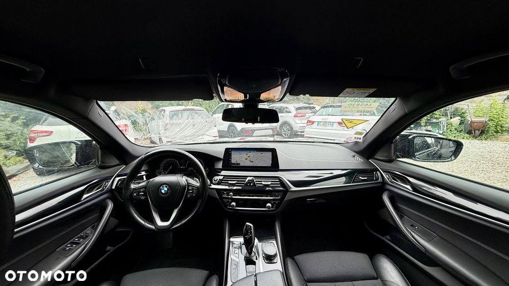 BMW Seria 5 530e iPerformance Luxury Line - 18