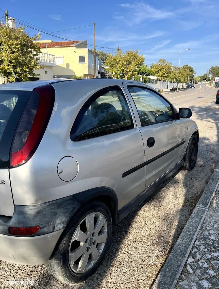 Opel Corsa 1.2 16V Enjoy - 8