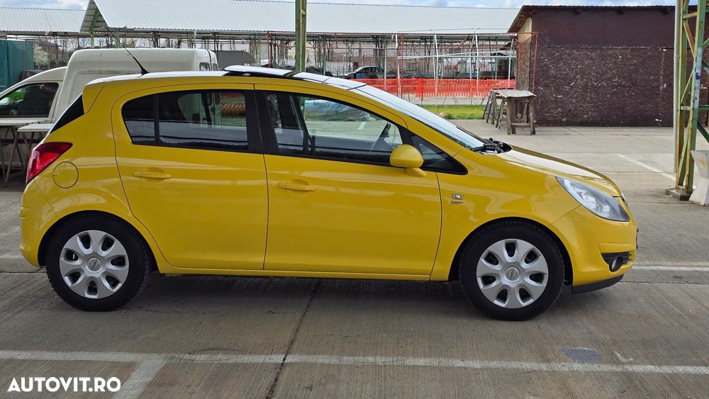 Opel Corsa 1.2i Easytronic Cosmo - 9