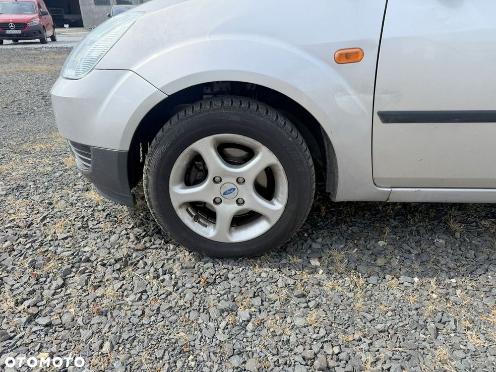 Ford Fiesta - 12