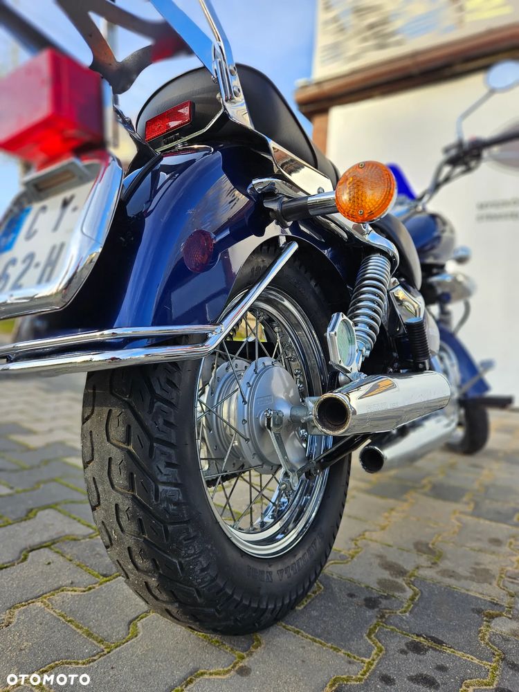 Suzuki Intruder - 3