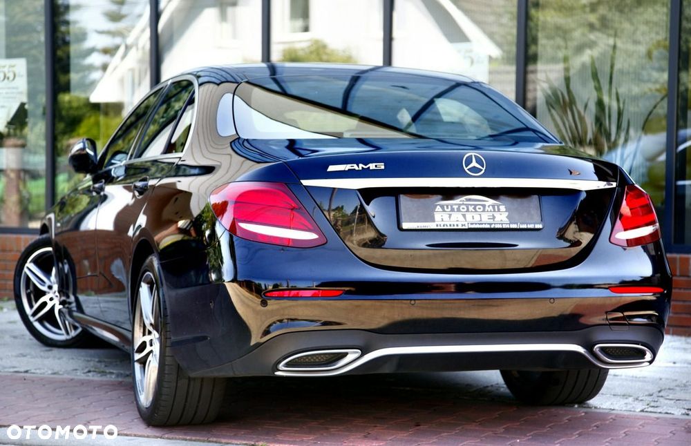 Mercedes-Benz Klasa E 220 d 9G-TRONIC AMG Line - 24
