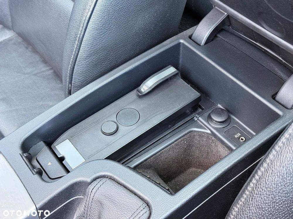 BMW Seria 3 320d DPF - 33