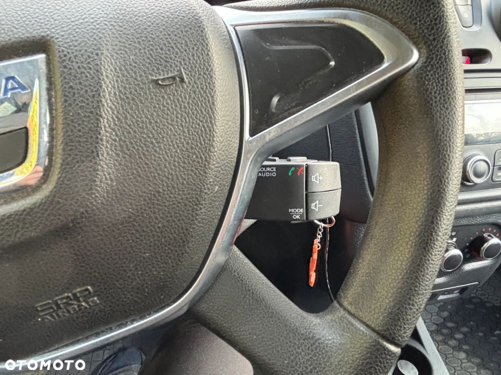 Dacia Lodgy SCe 100 Access - 21