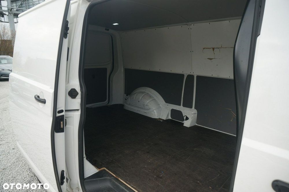 Volkswagen Transporter - 24