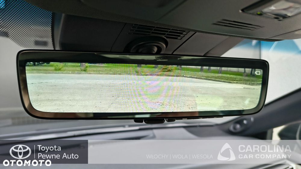 Toyota Camry - 24