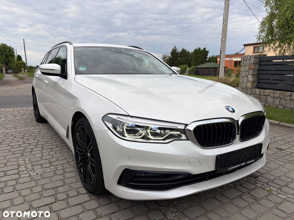 BMW Seria 5 525d Sport-Aut Luxury Line - 7