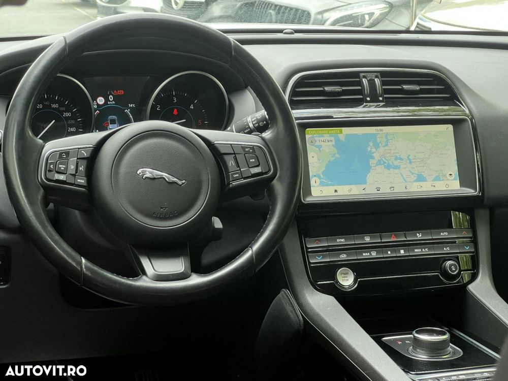 JAGUAR F-PACE 2018 — imagine 36