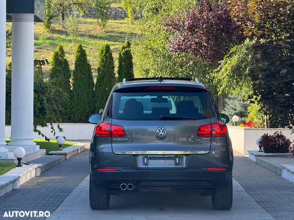 Volkswagen Tiguan 2.0 TDI DPF 4Motion BlueMotion Technology DSG Sport & Style - 9