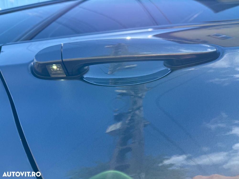 BMW Seria 3 320d Aut. - 10