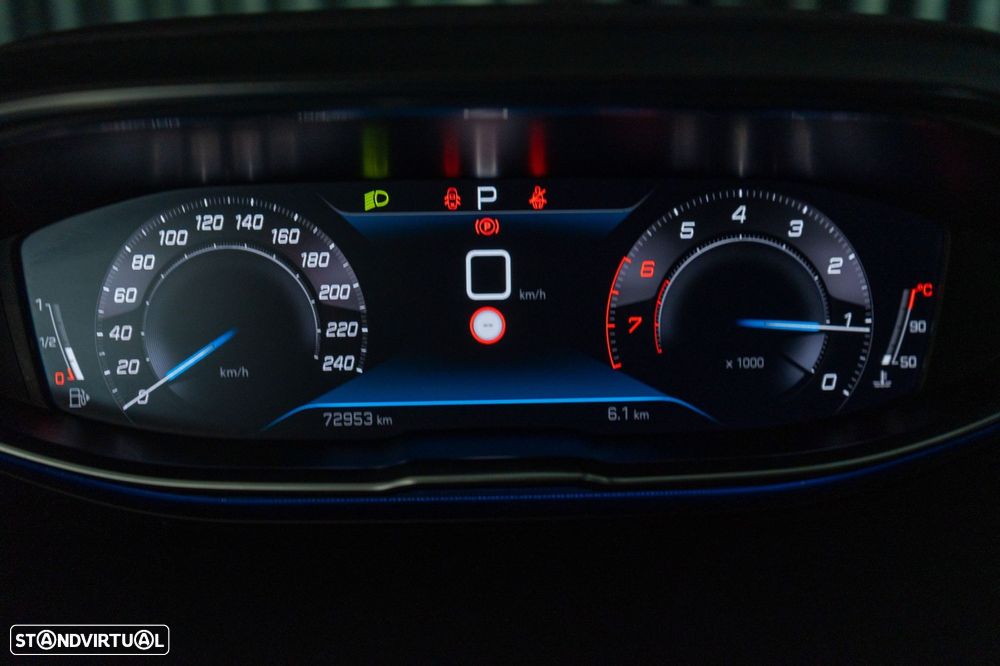 Peugeot 5008 1.2 PureTech Allure EAT8 - 5