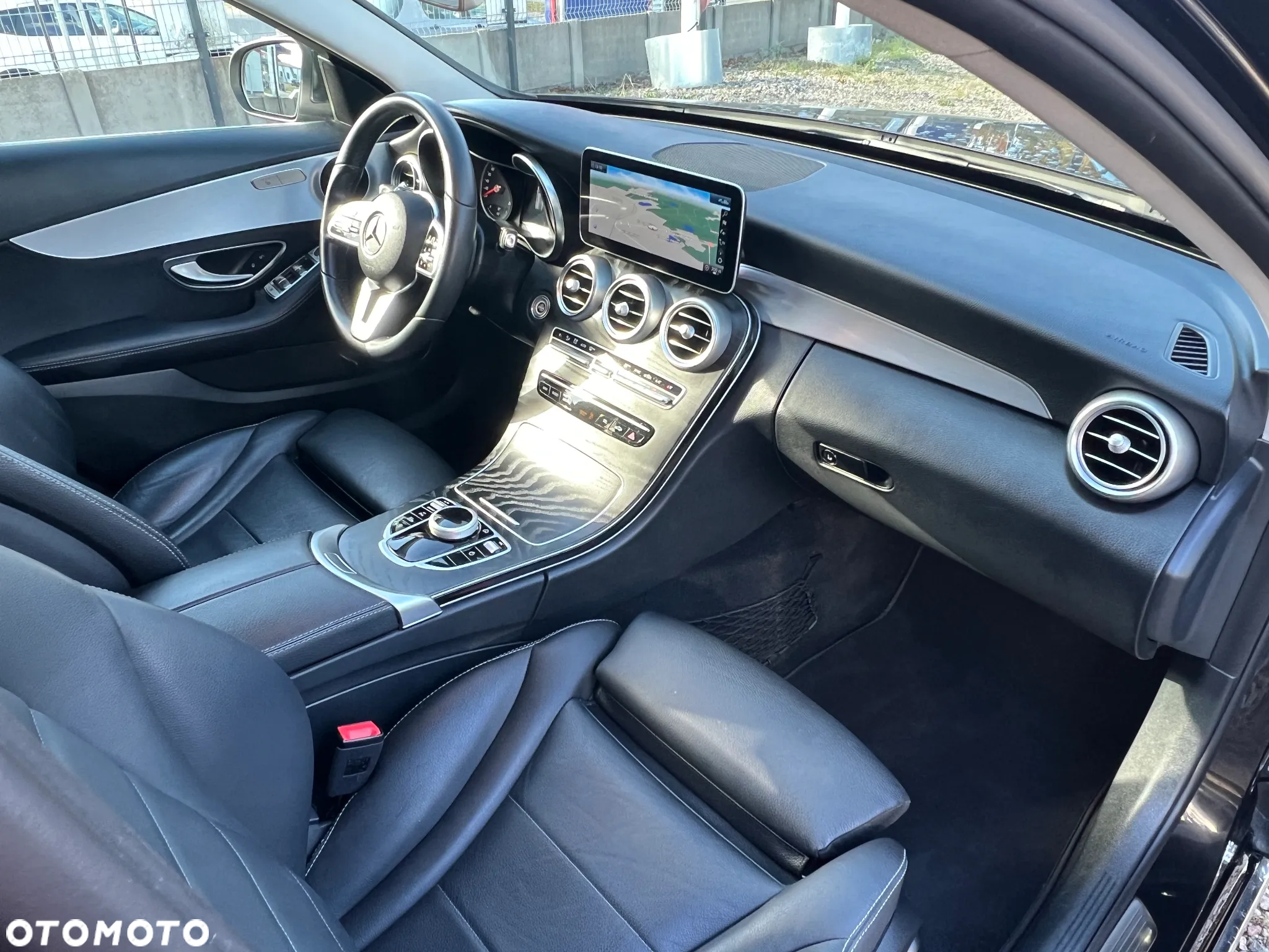 Mercedes-Benz Klasa C 200 d T 9G-TRONIC - 21