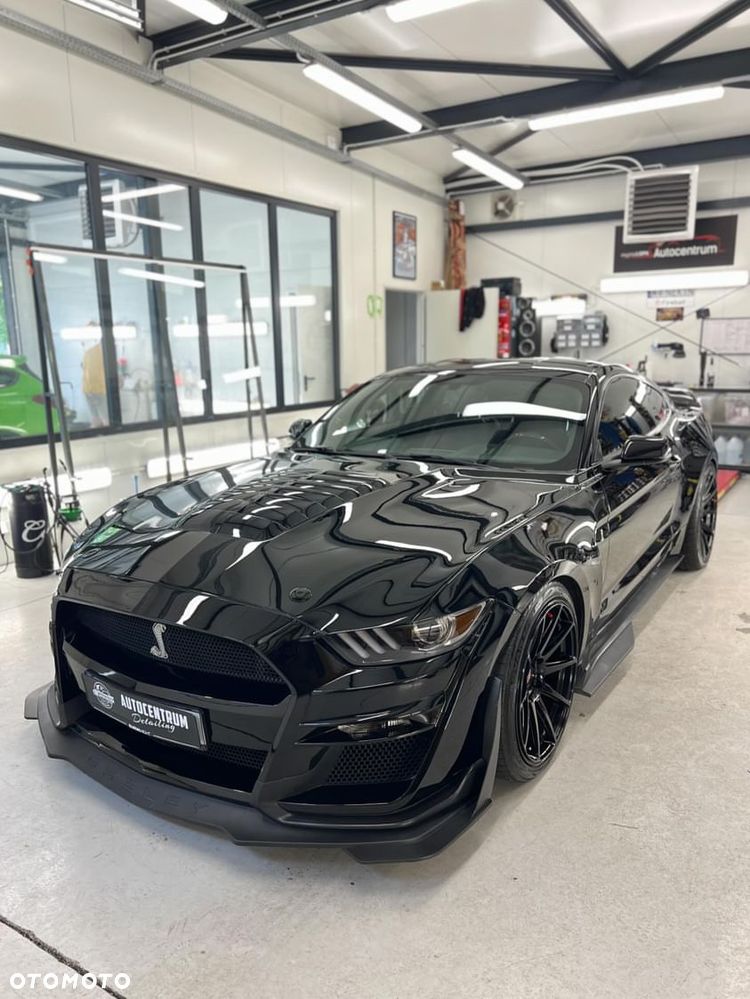 Ford Mustang 5.0 V8 GT - 8