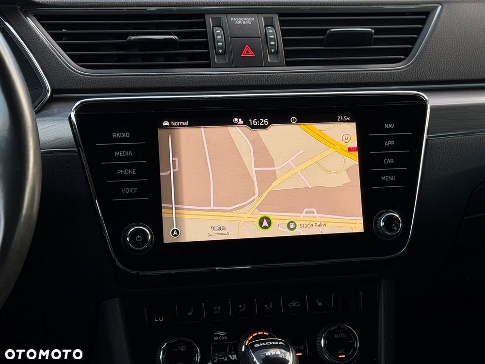 Skoda Superb 2.0 TDI SCR 4x4 Scout DSG - 33