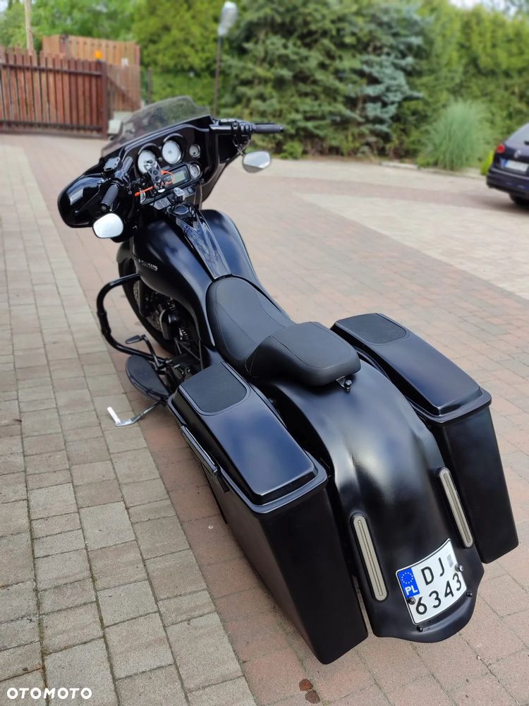 Harley-Davidson CVO Street Glide - 10