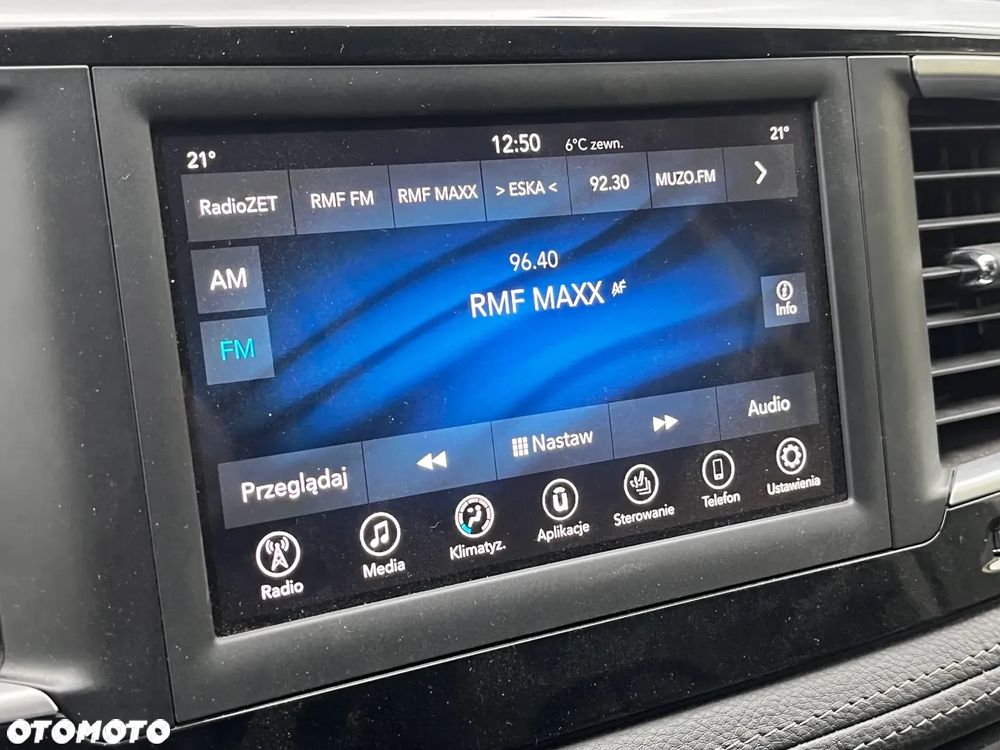 Chrysler Pacifica - 18