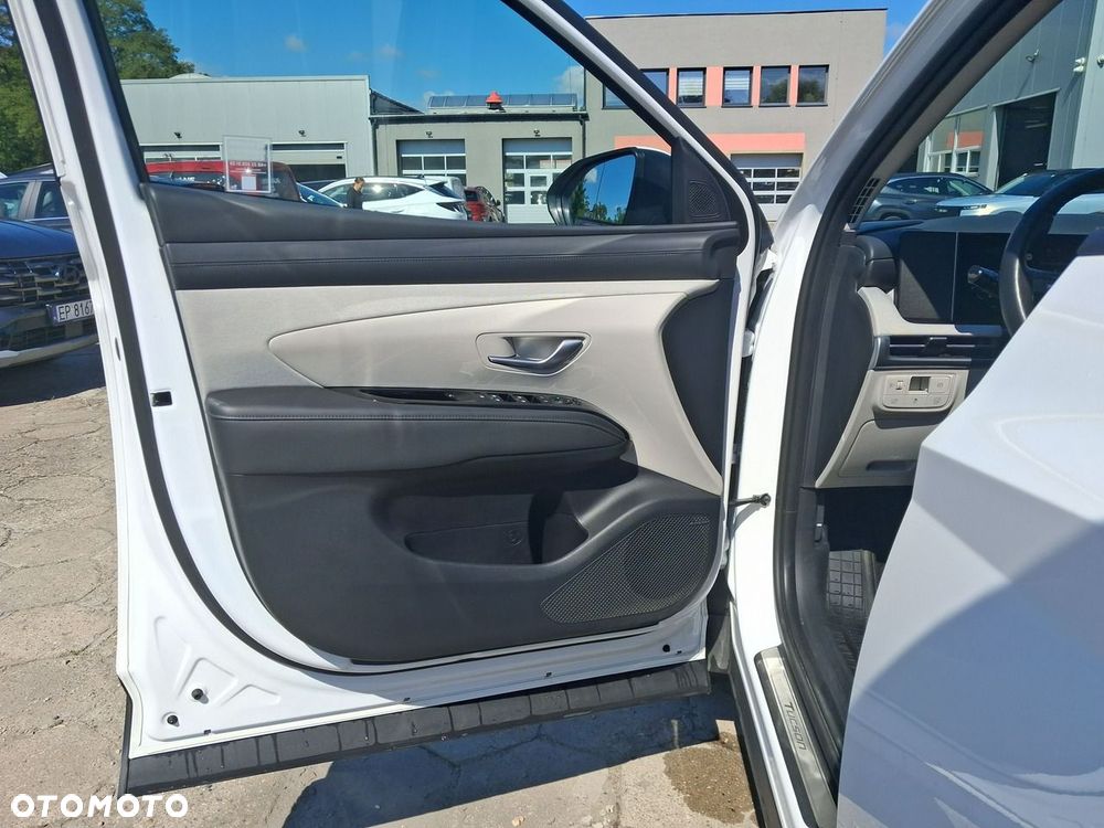 Hyundai Tucson 1.6 T-GDi HEV Executive 2WD - 10