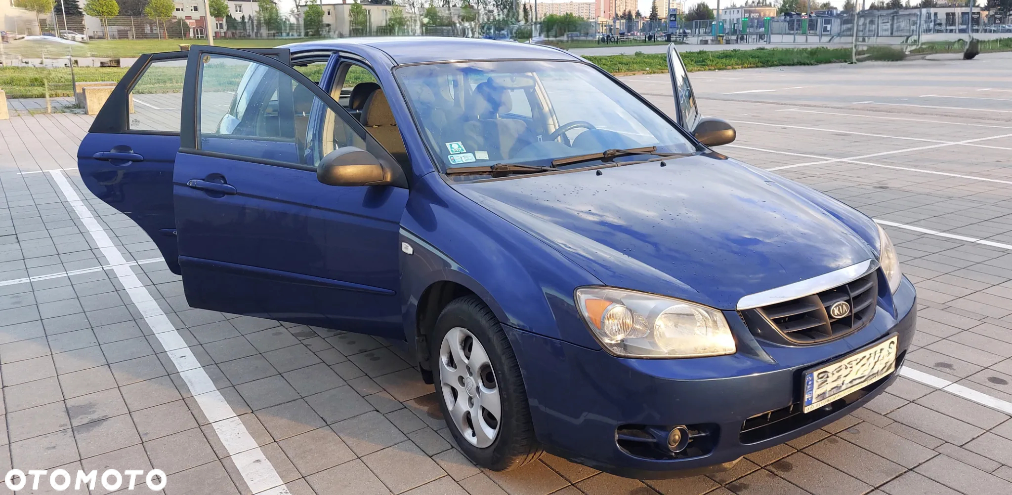 Kia Cerato 1.6 LX / Family - 3