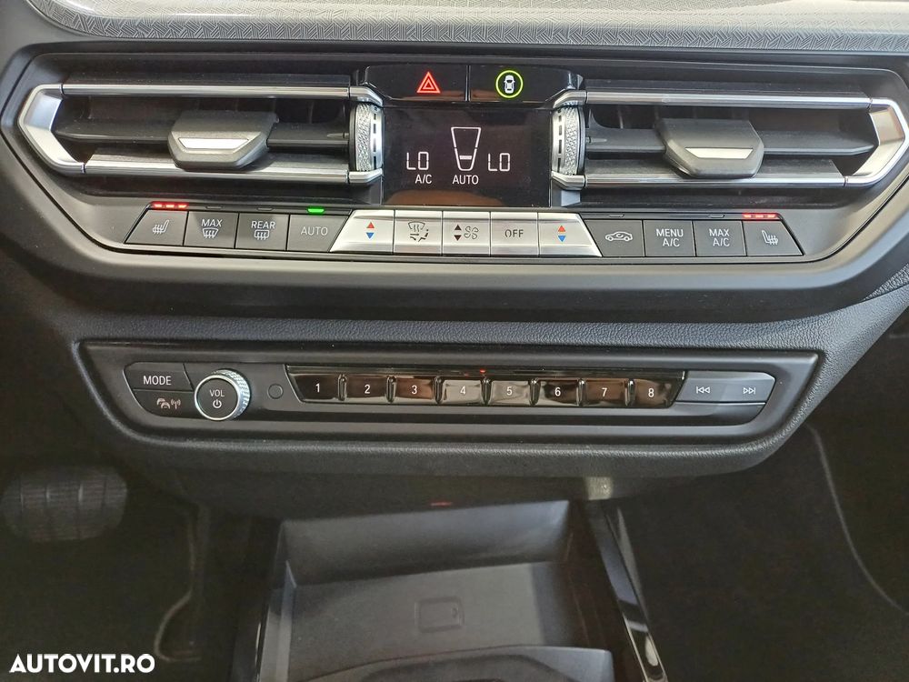 BMW Seria 1 118i Aut. Luxury Line - 16