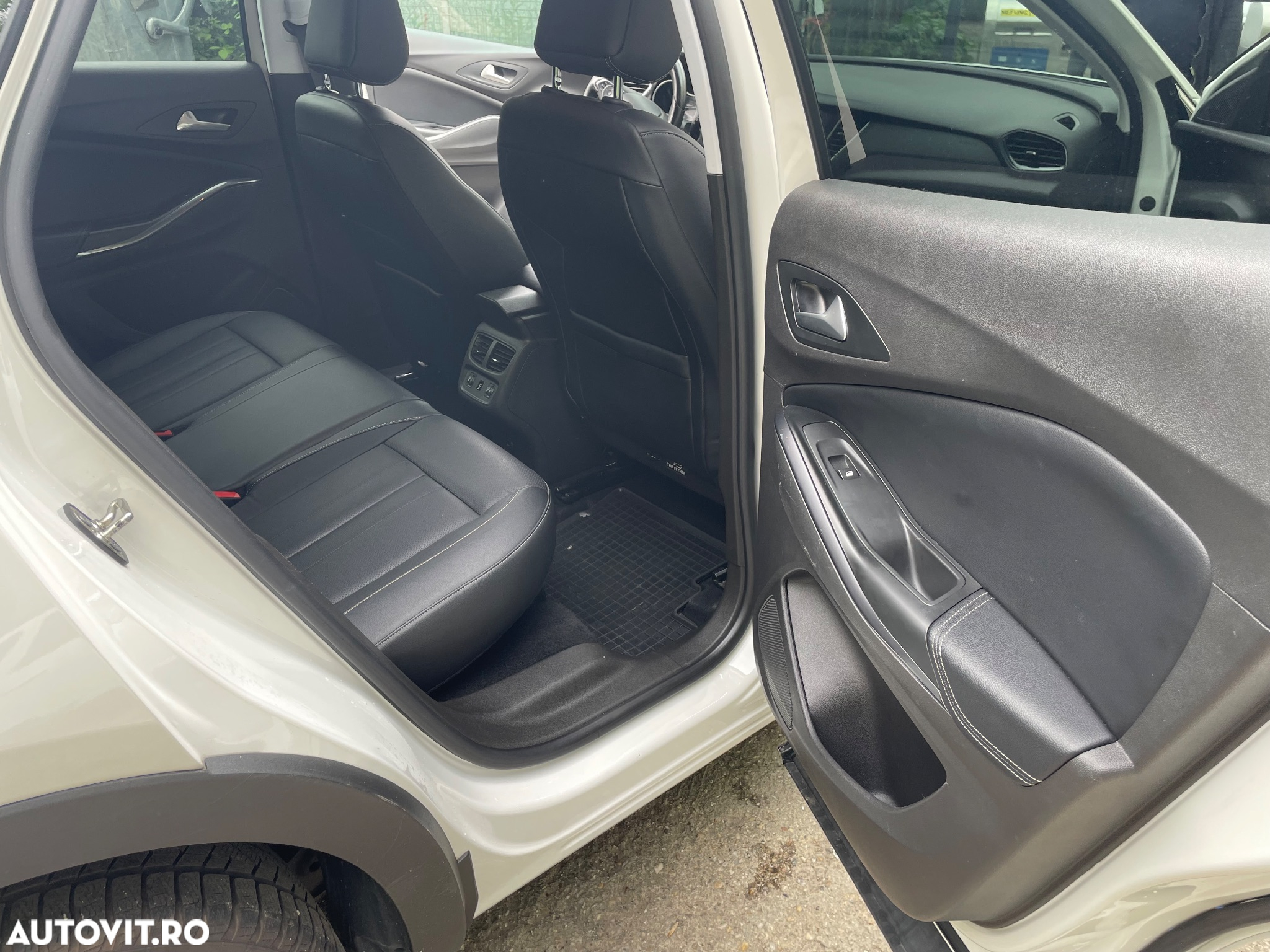 Opel Grandland X 1.5 START/STOP Elegance - 7