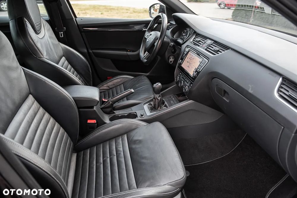Skoda Octavia 2.0 TSI (Green tec) RS - 32