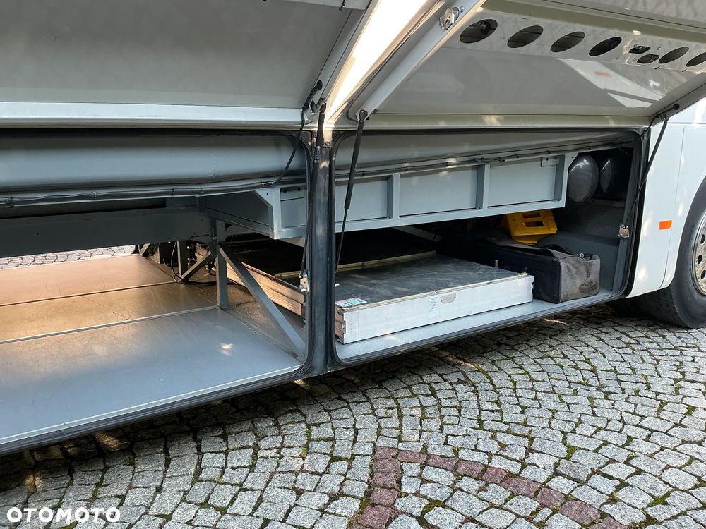 Mercedes-Benz INTOURO m - 11