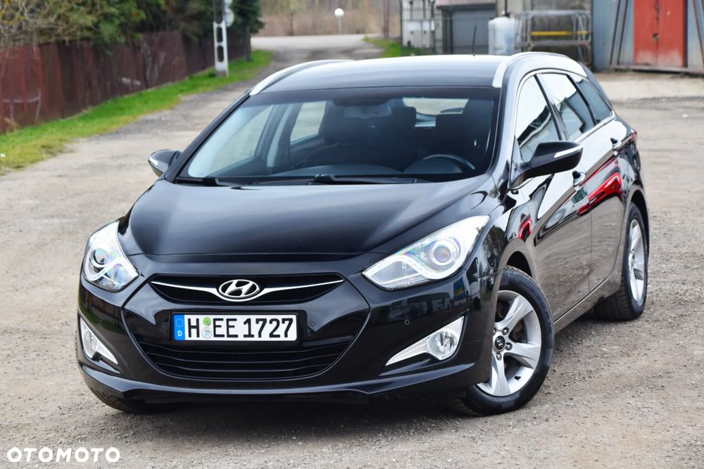Hyundai i40 i40cw 1.7 CRDi Fifa World Cup Edition - 27