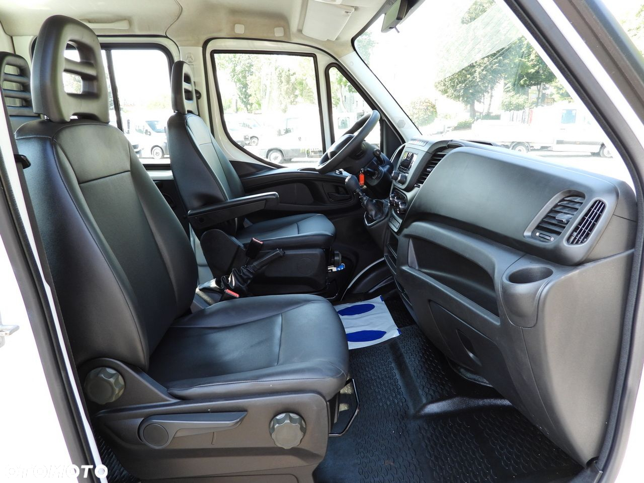 Iveco DAILY 35C16 WYWROTKA PODWÓJNA KABINA DOKA 6 MIEJSC BLIŹNIACZE KOŁA KLIMATYZACJA  160KM - 37