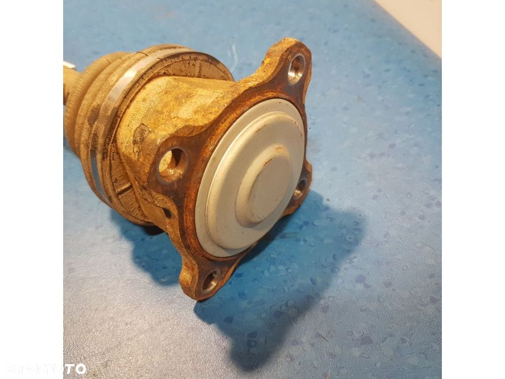 TOYOTA RAV4 II 2.0B PÓŁOŚ PRAWA TYŁ - 3