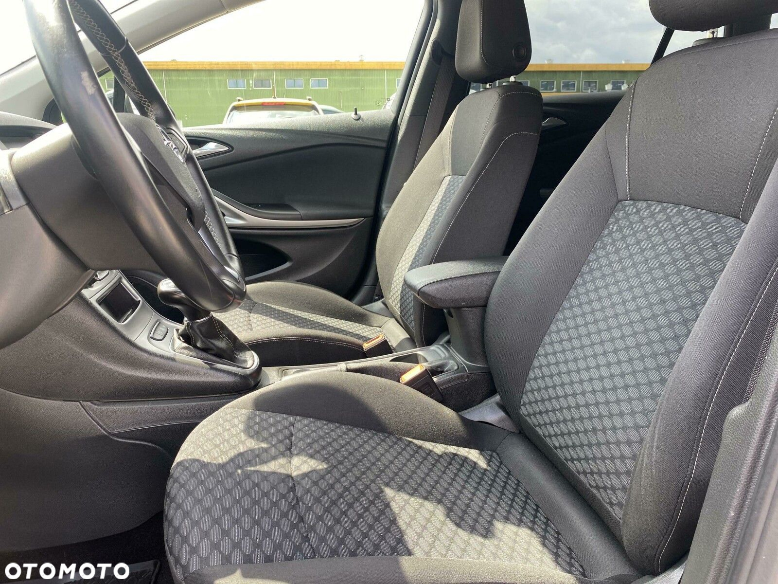 Opel Astra - 9