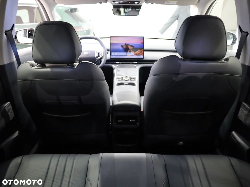 Geely Starray EM-i 1.5 PHEV Pro - 16