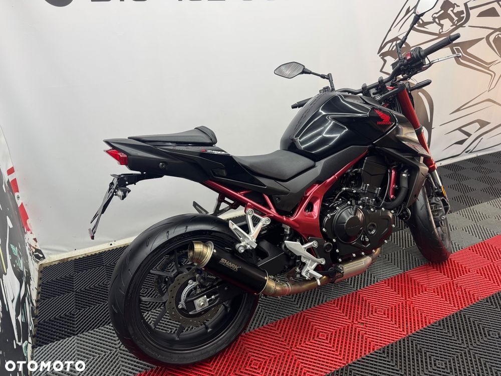 Honda CB - 4