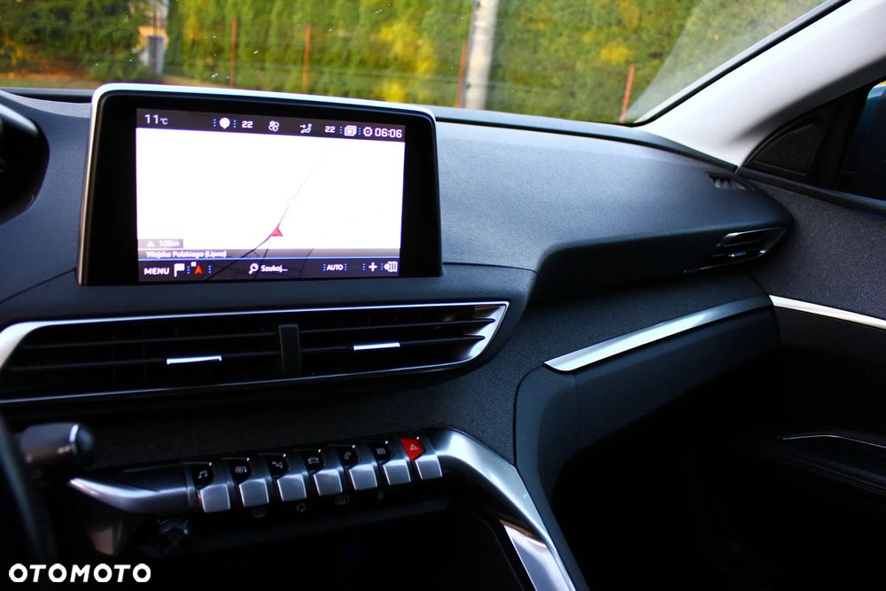 Peugeot 5008 1.5 BlueHDI Allure S&S - 29