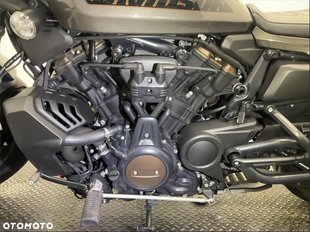 Harley-Davidson Sportster - 6