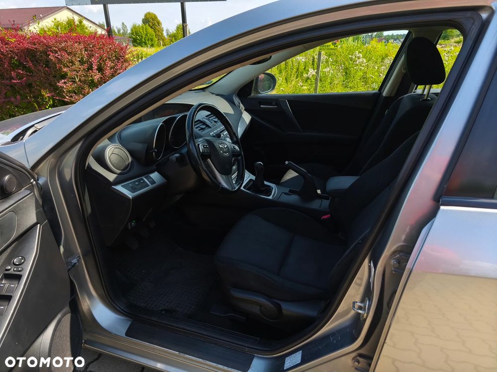 Mazda 3 2.0 Exclusive + - 15