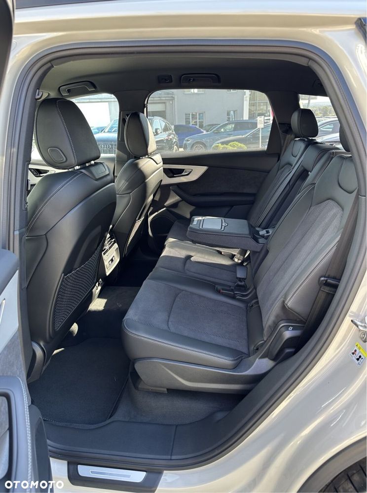 Audi Q7 - 21